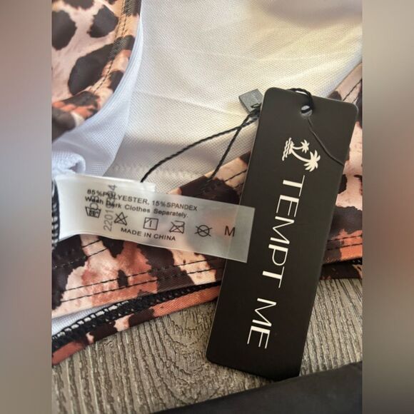 Tempt me Stylish Leopard Print One Piece Swimsuit - Picture 3 of 3